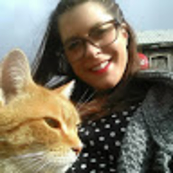 Meet your Posher, Emily - Picture 1 of 1